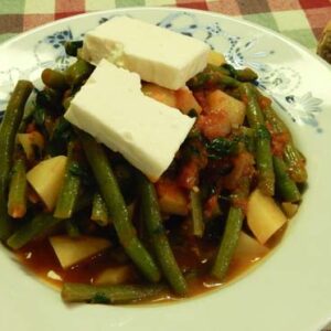 Recept griekse sperziebonen fasolakia yachni